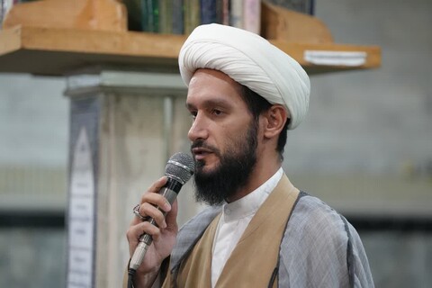 جلسه هفتگی تفسیر قرآن کریم در مسجد المهدی فردیس