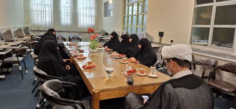 تصاویر/بازدید مدیر حوزه علمیه خواهران استان مرکزی از مدرسه علمیه الزهرا (س) اراک