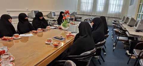 تصاویر/بازدید مدیر حوزه علمیه خواهران استان مرکزی از مدرسه علمیه الزهرا (س) اراک
