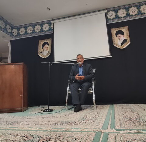 تصاویر/ نشست طلاب مدرسه علمیه الغدیر نراق با  نماینده مردم محلات و دلیجان در مجلس شورای اسلامی