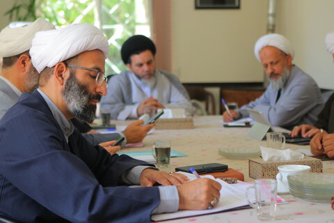 جلسه معاونین حوزه علمیه آیت الله آخوند(ره)