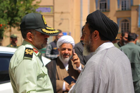 دیدار  فرمانده نیروی انتظامی استان همدان با آیت الله موسوی اصفهانی