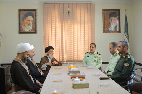 دیدار  فرمانده نیروی انتظامی استان همدان با آیت الله موسوی اصفهانی