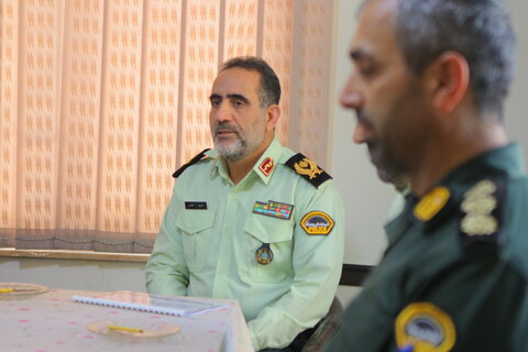 دیدار  فرمانده نیروی انتظامی استان همدان با آیت الله موسوی اصفهانی