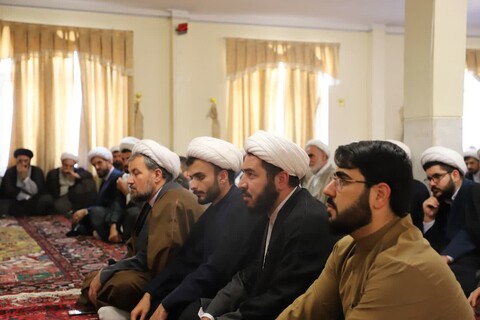 تصاویر/ درس اخلاق نماینده ولی فقیه در مدرسه علمیه ولیعصر(عج)تبریز