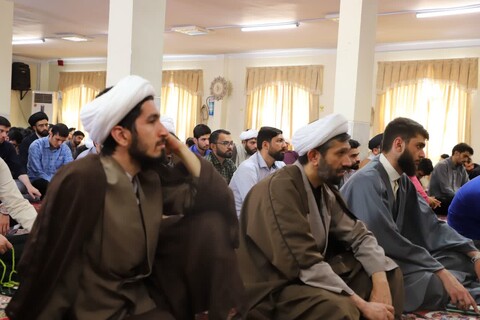 تصاویر/ درس اخلاق نماینده ولی فقیه در مدرسه علمیه ولیعصر(عج)تبریز