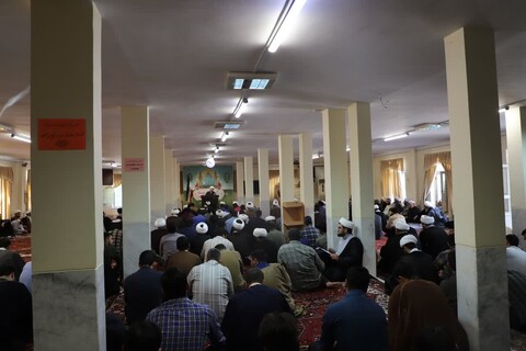 تصاویر/ درس اخلاق نماینده ولی فقیه در مدرسه علمیه ولیعصر(عج)تبریز