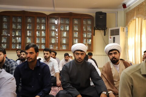 تصاویر/ درس اخلاق نماینده ولی فقیه در مدرسه علمیه ولیعصر(عج)تبریز