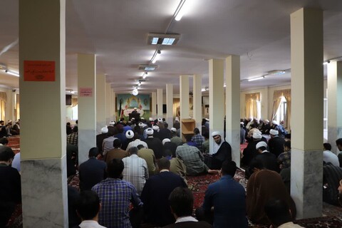 تصاویر/ درس اخلاق نماینده ولی فقیه در مدرسه علمیه ولیعصر(عج)تبریز