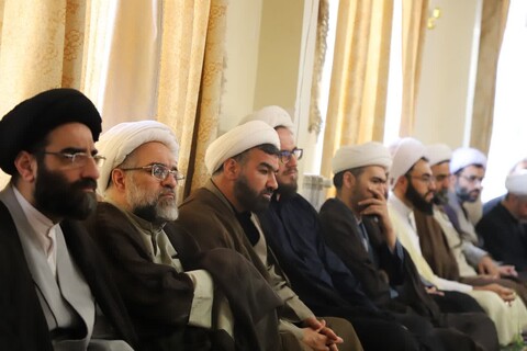 تصاویر/ درس اخلاق نماینده ولی فقیه در مدرسه علمیه ولیعصر(عج)تبریز