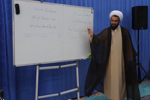 تصاویر/ «همایش خانواده مهدوی» در مدرسه علمیه امام خامنه‌ای ارومیه