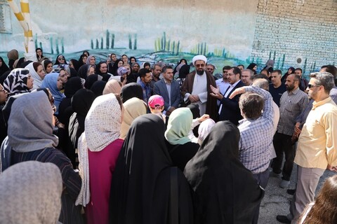 تصاویر / امام جمعه همدان پیگر مطالبات مردم