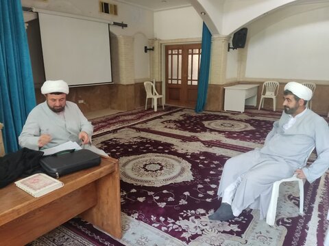 تصاویر/ دیدار ناظر هجرت معاونت تبلیغ ستاد حوزه‌های علمیه با مبلغین هجرت کاشان