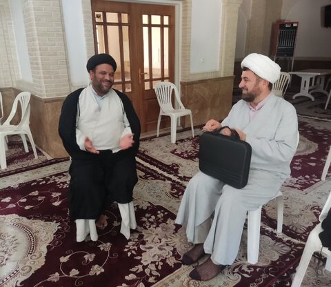 تصاویر/ دیدار ناظر هجرت معاونت تبلیغ ستاد حوزه‌های علمیه با مبلغین هجرت کاشان