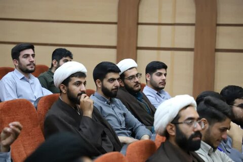 تصاویر/ نشست تخصصی غدیر ویژه مبلغین و مبلغات شهرستان کامیاران و سنندج