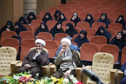 تصاویر/ نشست تخصصی غدیر ویژه مبلغین و مبلغات شهرستان کامیاران و سنندج