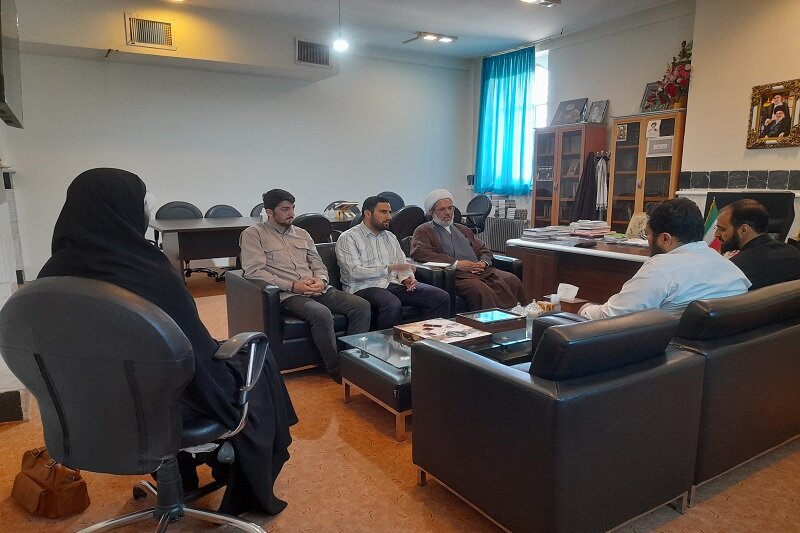 تربیت ۱۰ میلیون جوان انقلابی، ضامن آینده نظام اسلامی است