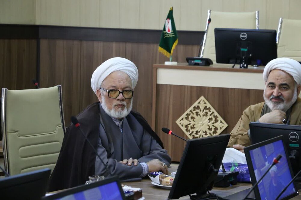 رهبر معظم انقلاب، مفسر و مبین واقعی خط امام خمینی(ره) هستند