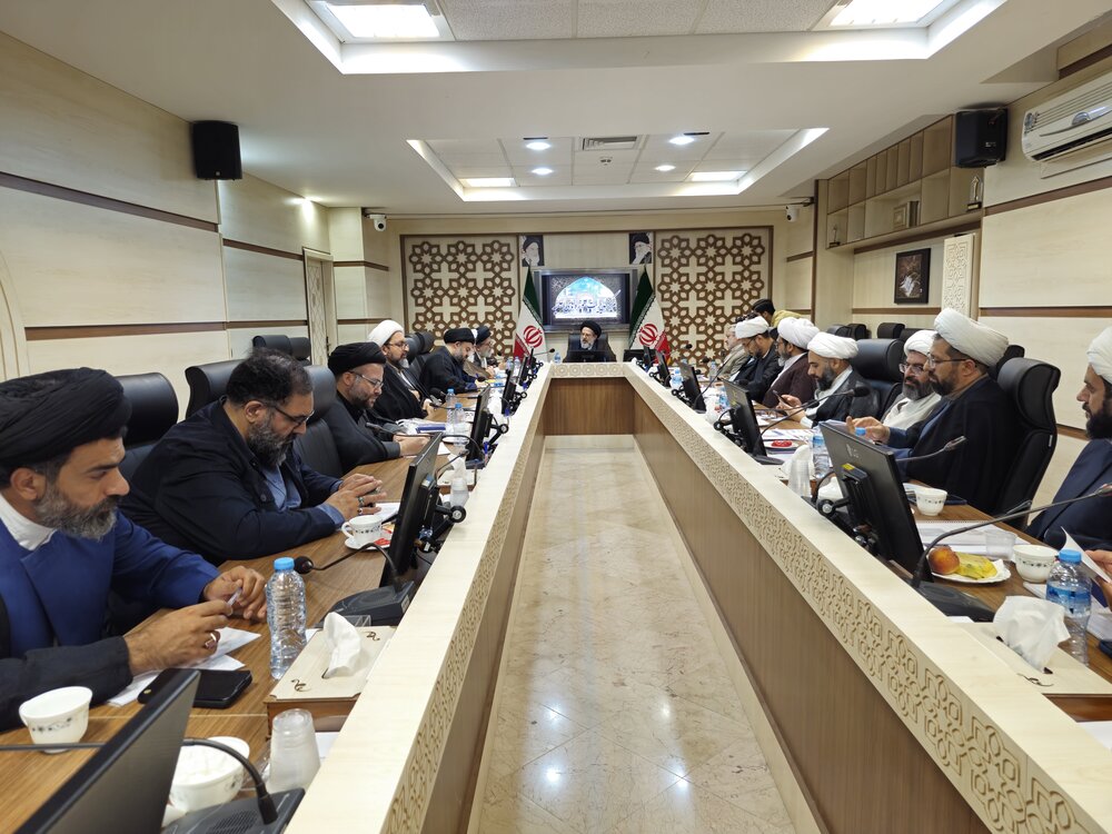 هم‌اندیشی خوانش بین‌المللی از منشور "حوزه پیشرو و سرآمد"