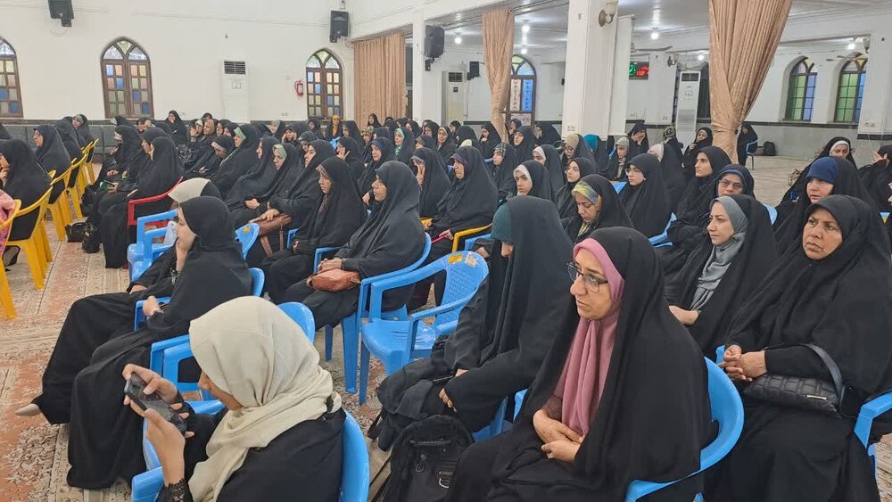 تصاویر/ بدرقه کاروان زائران حرم امام خمینی(ره) در بوشهر