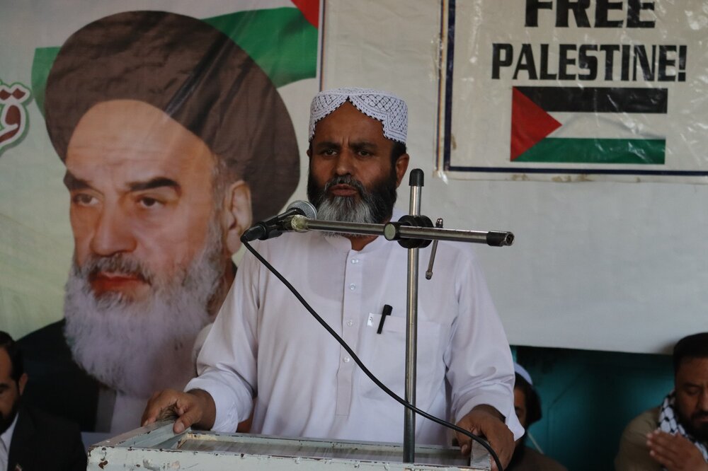 امام خمینی (ره) نماد واقعی دفاع از مظلومان، مقاومت در برابر ظلم و تجلیگاه غیرت اسلامی است