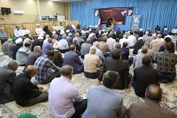 تصاویر / مراسم عزاداری شهادت امام باقر(ع) در دفتر امام جمعه یزد