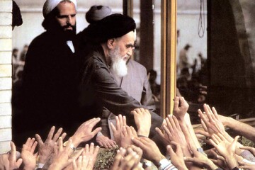 سیره و کلام امام روح‌الله(ره)؛ الگوی کارآمد مقابله با نظام سلطه