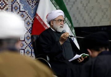 ابعاد شخصیتی و علمی امام خمینی(ره) نیازمند تبیین جامع است