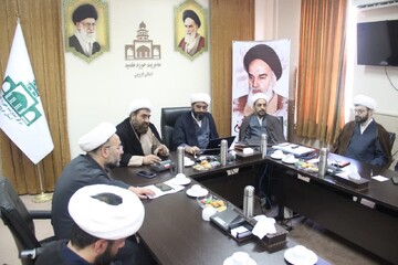 دیدار رئیس مرکز راهبری جذب حوزه‌ علمیه کشور با مدیران مدارس علمیه قزوین