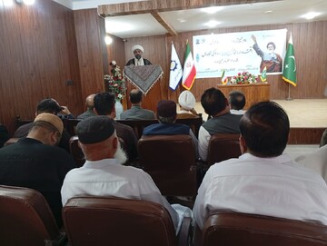 حجت‌الاسلام مقصود دومکی: اندیشه‌های امام خمینی(ره)، چراغ امید برای همه مظلومان جهان است