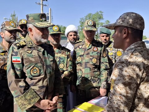 تصاویر/ بازدید فرمانده نیروی زمینی ارتش از دستاوردهای جدید موشکی