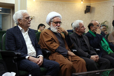 بزم انس شاعران و مداحان آیینی