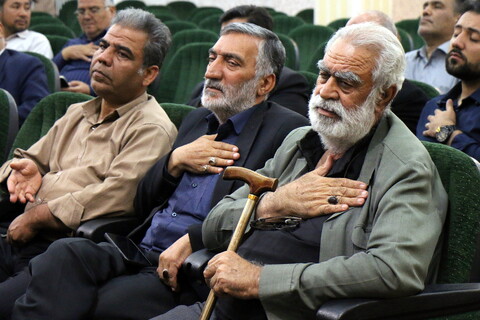 بزم انس شاعران و مداحان آیینی