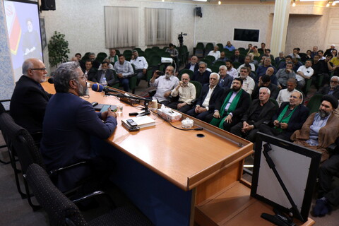 بزم انس شاعران و مداحان آیینی