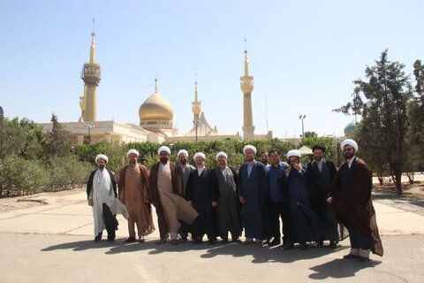 تصاویر / تجدید میثاق مدیریت ومعاونین مرکز مدیریت حوزه علمیه استان قزوین با امام خمینی (ره) وشهدا