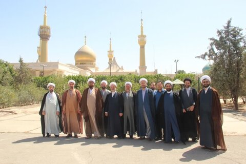 تصاویر / تجدید میثاق مدیریت ومعاونین مرکز مدیریت حوزه علمیه استان قزوین با امام خمینی (ره) وشهدا