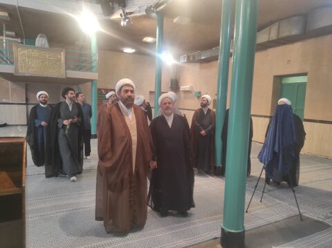 تصاویر / تجدید میثاق مدیریت ومعاونین مرکز مدیریت حوزه علمیه استان قزوین با امام خمینی (ره) وشهدا