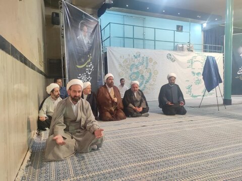 تصاویر / تجدید میثاق مدیریت ومعاونین مرکز مدیریت حوزه علمیه استان قزوین با امام خمینی (ره) وشهدا