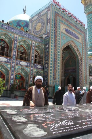 تصاویر / تجدید میثاق مدیریت ومعاونین مرکز مدیریت حوزه علمیه استان قزوین با امام خمینی (ره) وشهدا