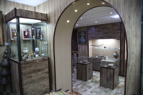 تصاویر| بازدید رئیس اداره موزه‌های میراث فرهنگی فارس از موزه آستان مقدس سیدعلاالدین حسین(ع)