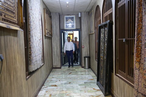 تصاویر| بازدید رئیس اداره موزه‌های میراث فرهنگی فارس از موزه آستان مقدس سیدعلاالدین حسین(ع)