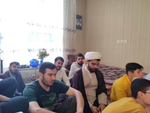 دیدار با خانواده شهید غلامحسین محمدی