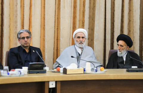 تصاویر / دیدار جمعی از مسئولان استان آذربایجان شرقی با آیت‌الله حسینی بوشهری، نایب رئیس مجلس خبرگان رهبری