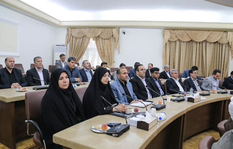 تصاویر / دیدار جمعی از مسئولان استان آذربایجان شرقی با آیت‌الله حسینی بوشهری، نایب رئیس مجلس خبرگان رهبری