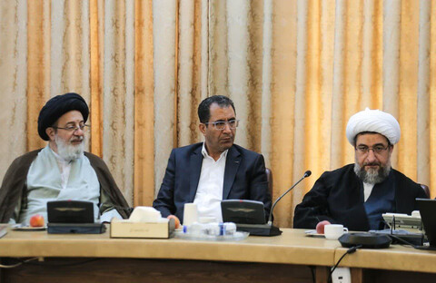 تصاویر / دیدار جمعی از مسئولان استان آذربایجان شرقی با آیت‌الله حسینی بوشهری، نایب رئیس مجلس خبرگان رهبری