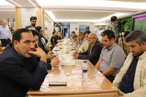 تصاویر | جشن گلریزان و حمایت ویژه آزادسازی زندانیان غیرعمد و توانمند سازی خانواده های زندانیان شهرستان جلفا