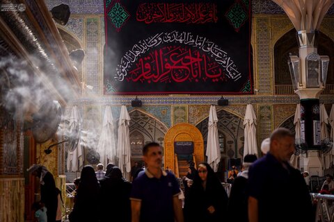 لافتات الحزن ترسم لوحة العزاء في العتبة العلوية بمناسبة ذكرى شهادة الإمام الباقر (عليه السلام)
