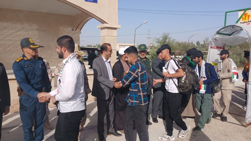 اعزام زائران حرم امام خمینی شهرستان مهران اعزام زائران حرم امام خمینی شهرستان مهران
