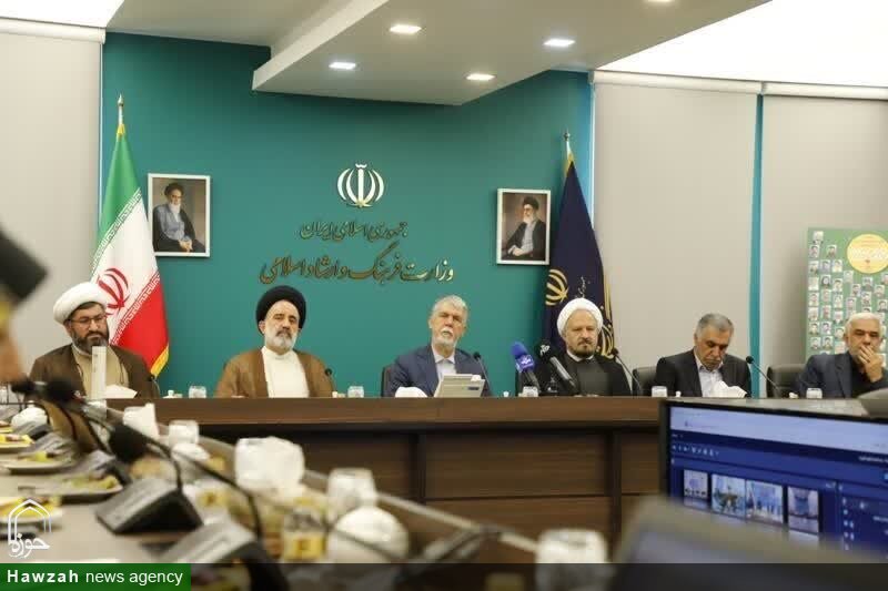 تکریم شهدا، تداوم مسیر انقلاب در پرتو اندیشه امام خمینی(ره) است