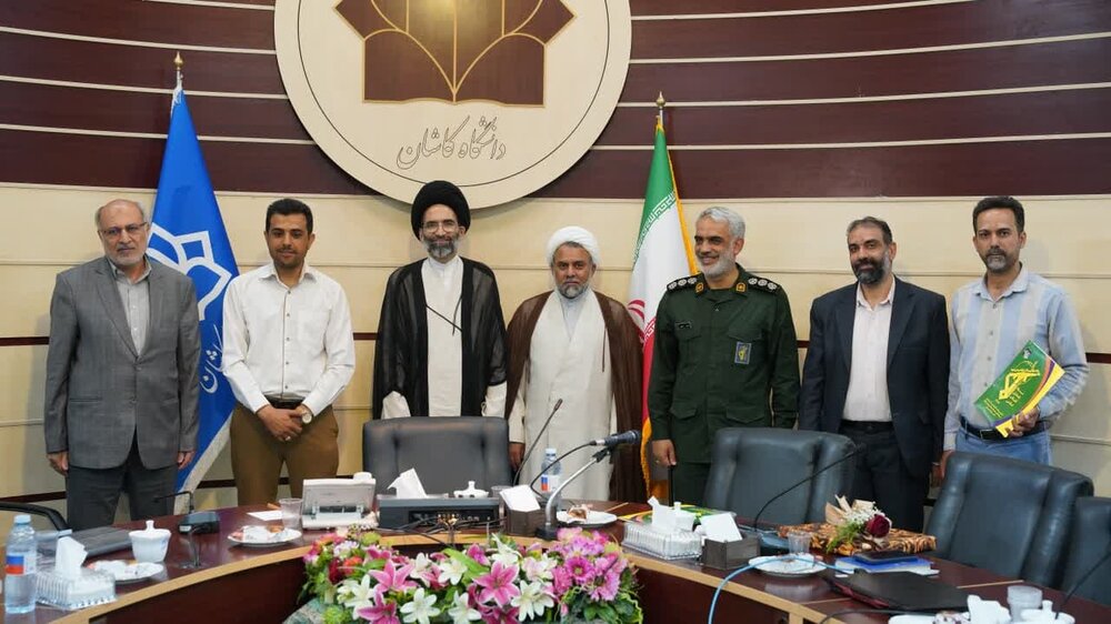 مسئولان دفتر و فرمانده بسیج دانشجویی ناحیه مقاومت بسیج و دانشگاه کاشان معرفی شدند+عکس